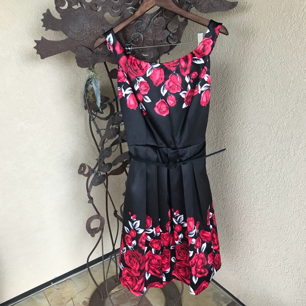 White House Black Market Rose Belted Dress